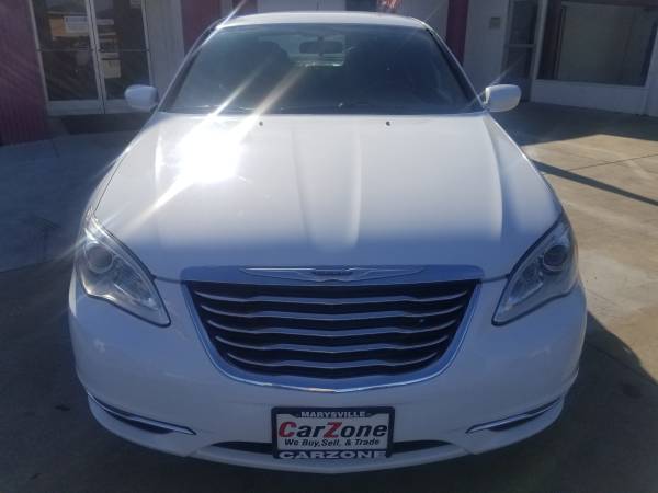 ///2014 Chrysler 200//84k Miles!//Automatic//Financing For All/// for sale in Marysville, CA – photo 2