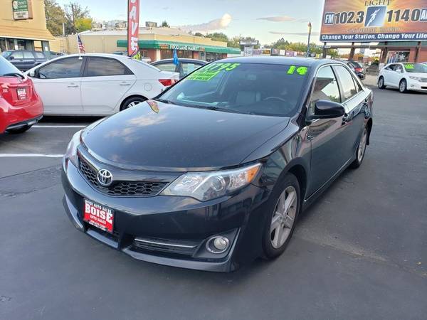2014 TOYOTA CAMRY SE LOW MILES FULLY LOADED AND GOOD PRICE for sale in Boise, ID – photo 2
