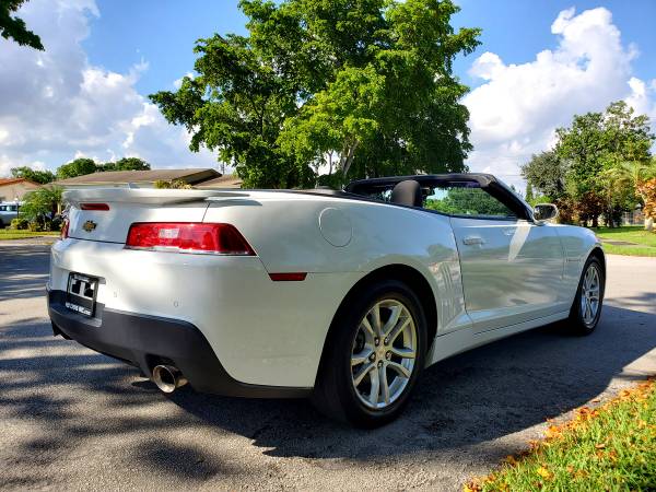 2015 Chevrolet Camaro LT Convertible 1 owner Clean Title for sale in Hollywood, FL – photo 8