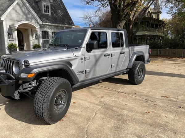 2020 Jeep Gladiator - cars & trucks - by owner - vehicle automotive... for sale in Terrell, TX – photo 3