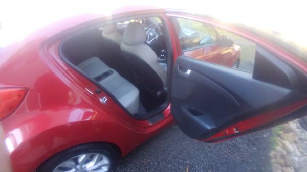 $6000obo 2013 Hyundai Veloster - cars & trucks - by owner - vehicle... for sale in Nine Mile Falls, WA – photo 11