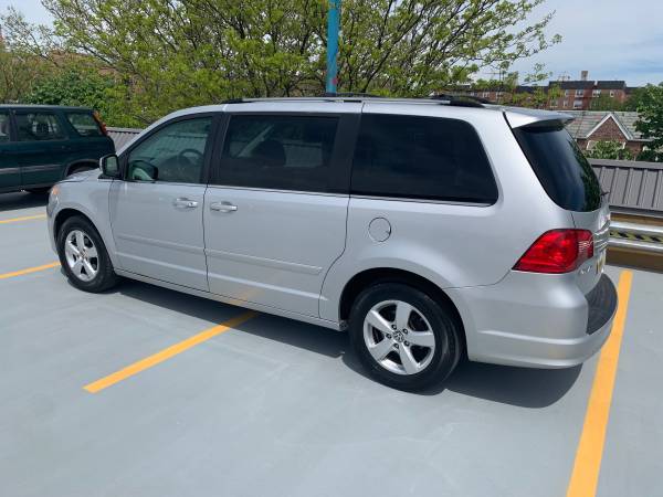 2009 VW Routan SEL Premium, Clean Carfax, Very Clean Car - cars & for sale in Brooklyn, NY – photo 7