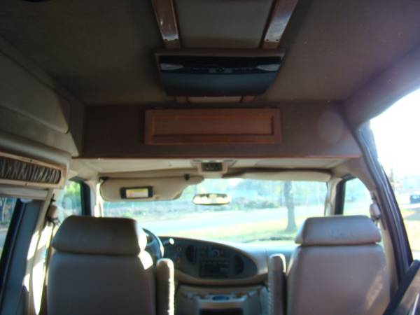2004 Ford E-250 Wheelchair Accessible Van (Handicap Van) for sale in Wingate, TN – photo 20
