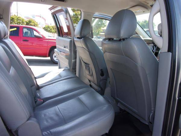 2008 CHRYSLER ASPEN THIRD ROW SEATS LEATHER SEATS - cars & for sale in Modesto, CA – photo 16