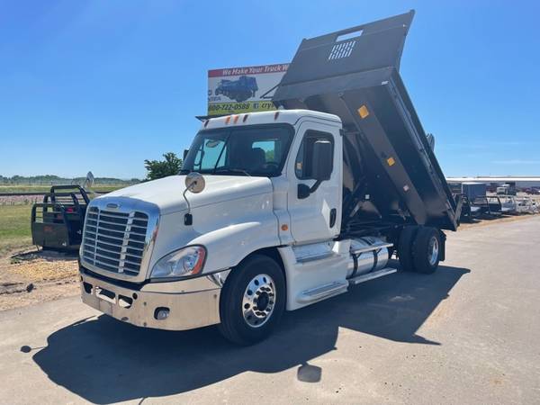 2014 Freightliner Cascadia 125 with 16 Crysteel Contractor Body Pkg for sale in Lake Crystal, MN – photo 10