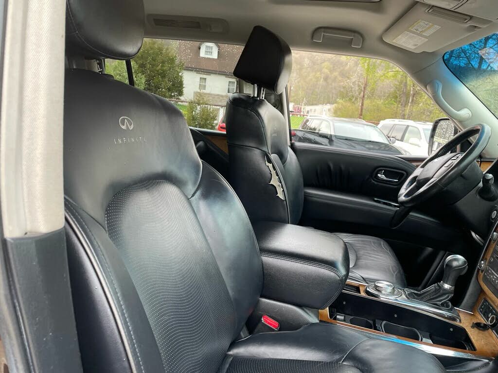 2011 INFINITI QX56 4WD with Split Bench Seat Package for sale in Sussex, NJ – photo 17