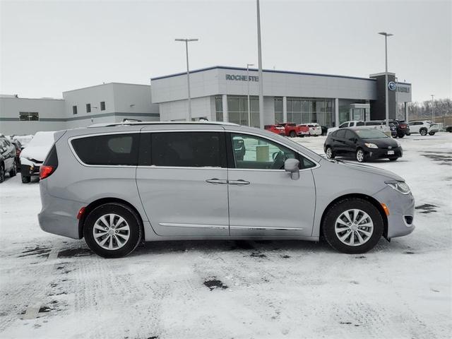 2019 Chrysler Pacifica Touring-L for sale in Rochester, MN – photo 8