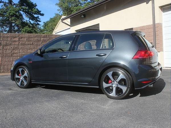 2017 VW GTI 4DR * AUTOMATIC * BACK UP CAMERA * 34K MILES * IMMACULATE! for sale in West Berlin, DE – photo 3