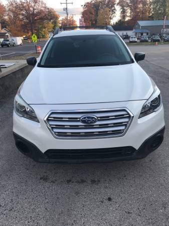 2015 Subaru Outback 2.5i - cars & trucks - by owner - vehicle... for sale in Bloomington, IN – photo 3