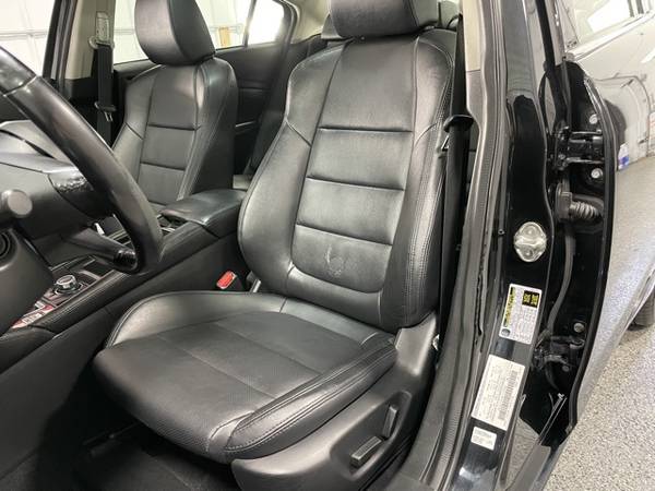 2017 MAZDA Mazda6 Midsize Sedan Heated Leather Seats Bkup for sale in Parma, NY – photo 22