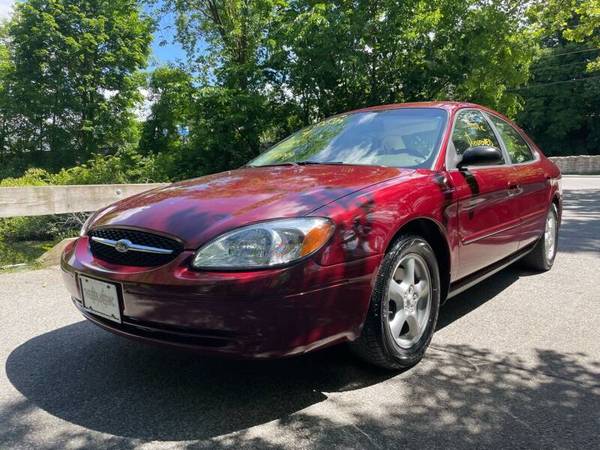 Ford Taurus 2004 - - by dealer - vehicle for sale in Cranston, RI