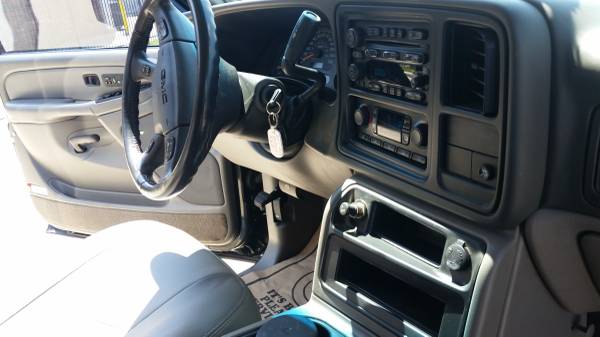 2004 GMC YUKON SLT - - by dealer - vehicle automotive for sale in Plano, TX – photo 24
