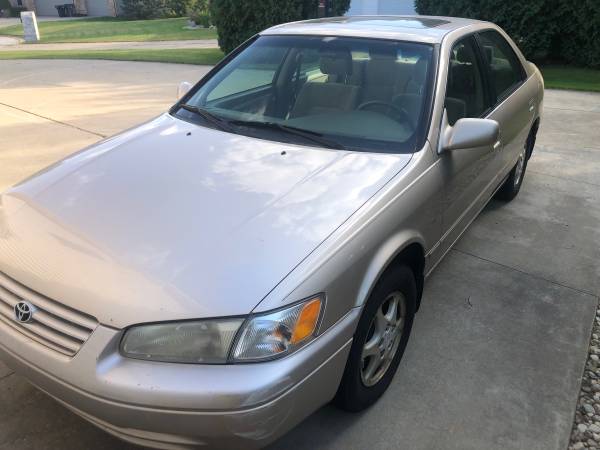 1998 Toyota Camry for sale in Granger , IN – photo 3