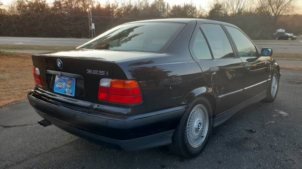1994 BMW 325i ***ONE OWNER*** - cars & trucks - by dealer - vehicle... for sale in Lakeland Shores, MN – photo 3