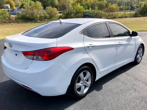 2013 Hyundai Elantra Low Miles for sale in Sevierville, TN – photo 3