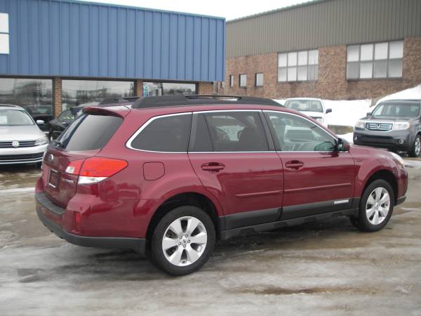 2012 Subaru Outback 2 5i Limited - All Wheel Drive for sale in Holland , MI – photo 3