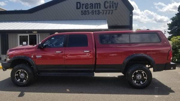 2011 Ram 2500 Crew Cab Diesel 4x4 4WD Dodge SLT 4D 8 ft 6 SPEED MANUAL for sale in Portland, OR