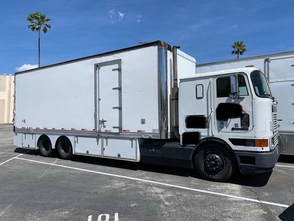 10-Ton Moving truck/Grip truck - cars & trucks - by owner - vehicle... for sale in Los Angeles, LA – photo 2