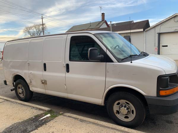 2010 Chevy express 2500 cargo van for sale in North Brunswick, NJ – photo 2