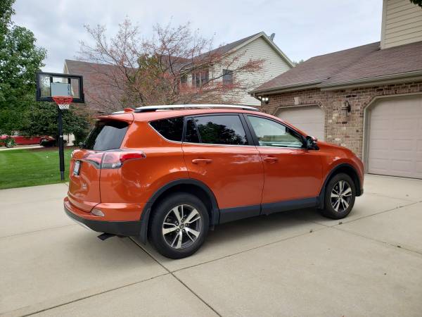 2016 Toyota Rav4 XLE AWD - PRICED TO SELL for sale in Frankfort, IL