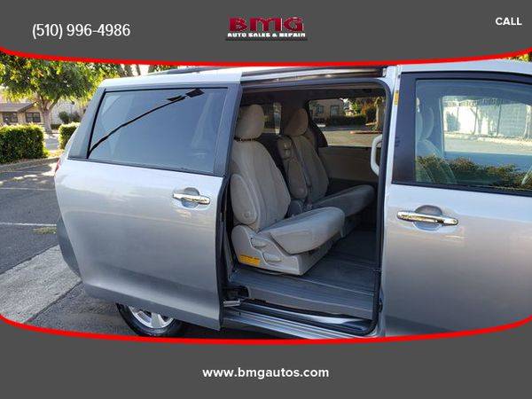 2014 Toyota Sienna LE Minivan 4D for sale in Fremont, CA – photo 19