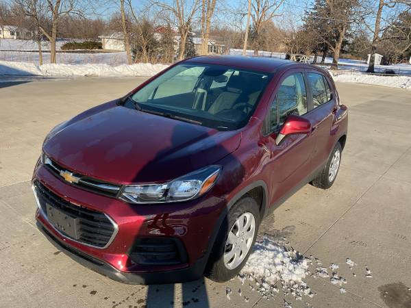 Red 2017 Chevy Trax LS FWD (17, 000 Miles) - - by for sale in Dallas Center, IA – photo 4