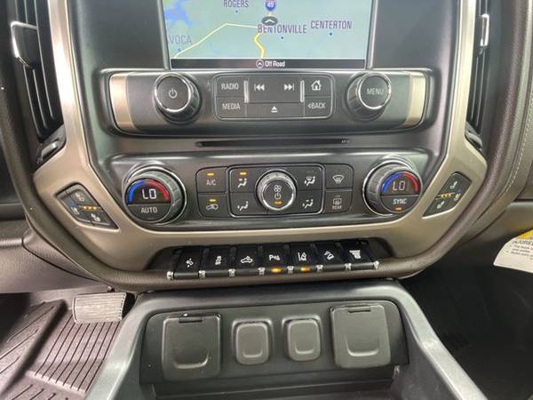2019 GMC Sierra 2500HD Denali pickup Ebony Twilight Metallic - cars for sale in Bentonville, MO – photo 18