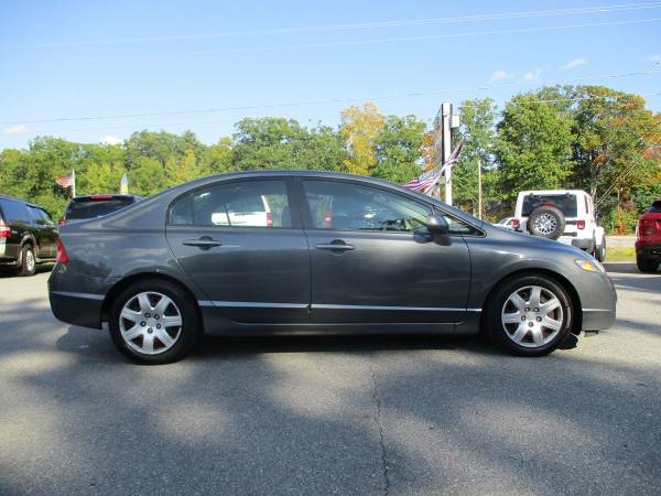 2009 Honda Civic Sdn LX One Owner Affordable Sedan for sale in Brentwood, VT – photo 2