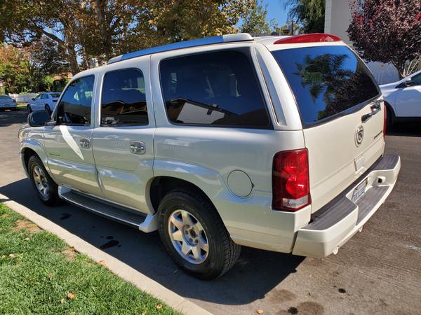 2003 Cadillac Escalade, SUV 4D, Engine: 6.0L V8, 108558 miles for sale in Sherman Oaks, CA – photo 4