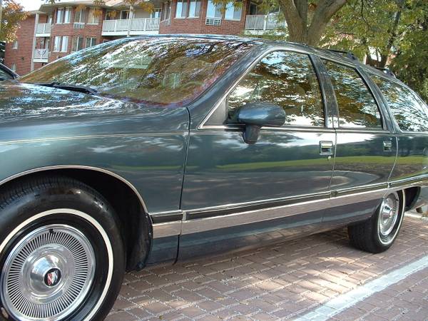 1994 Buick Roadmaster Wagon - Beautiful! 5.7 LT1 Trailer Package for sale in milwaukee, WI – photo 5