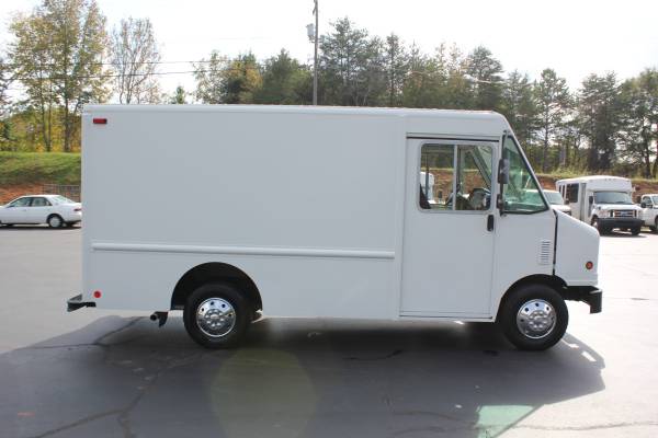 2012 Ford Utilimaster Step van box truck - cars & trucks - by dealer... for sale in Greenville, SC – photo 6