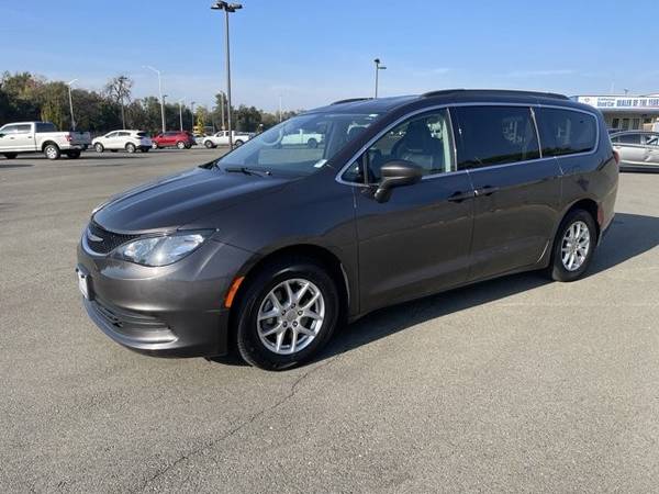 2020 Chrysler Voyager LXI Minivan, Passenger - - by for sale in Redding, CA – photo 3