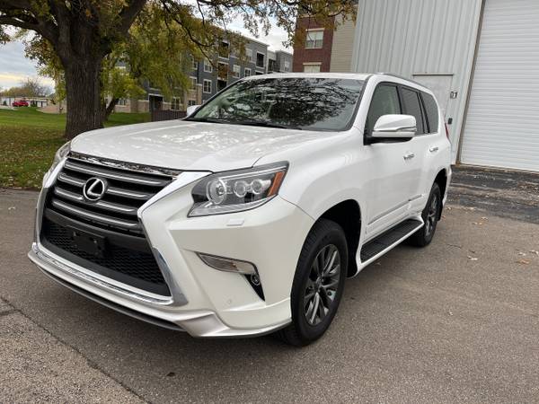2018 Lexus GX GX 460 4WD - - by dealer - vehicle for sale in Middleton, WI – photo 3