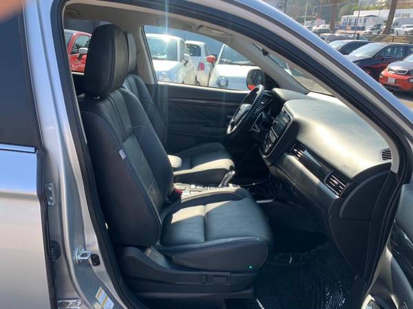 2018 Mitsubishi Outlander Plug-in hybrid 4wd suv-peninsula - cars & for sale in Daly City, CA – photo 24