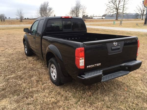 2018 Nissan Frontier SV King Cab 24k miles - - by for sale in Siloam Springs, AR – photo 4