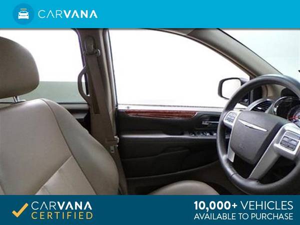 2015 Chrysler Town and Country Touring Minivan 4D mini-van Beige - for sale in Round Rock, TX – photo 18