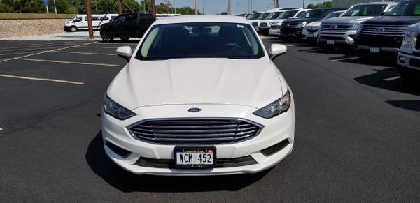 2017 Ford Fusion SE FWD (Unit 0176) - cars & trucks - by dealer -... for sale in Lincoln, NE – photo 2