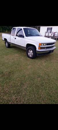 98 Chevy Silverado 4x4 a 95 Chevy 4x4 350 engine for sale in Winterville, NC – photo 3