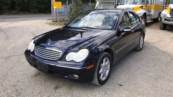 2001 C240 runs and drives great rare 6 Speed for sale in Fort Washington, District Of Columbia – photo 2