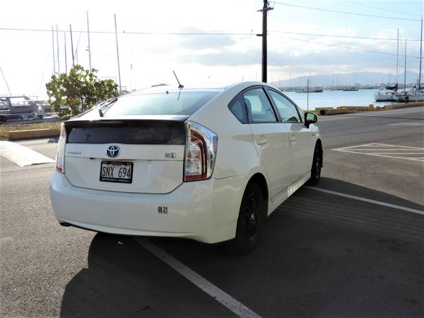 2015 Toyota Prius Gas Saver Clean Title! Great Condition - cars for sale in Honolulu, HI – photo 4