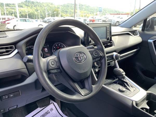 2020 Toyota RAV4 Hybrid AWD 4D Sport Utility/SUV LE - cars & for sale in Saint Albans, WV – photo 14