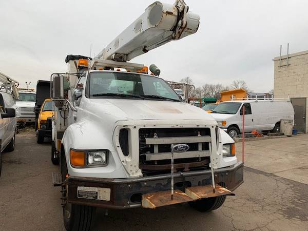 2005 *Ford* *F-750 47 FOOT OVER CENTER* *ALTEC BUCKET B for sale in Massapequa, CO – photo 2