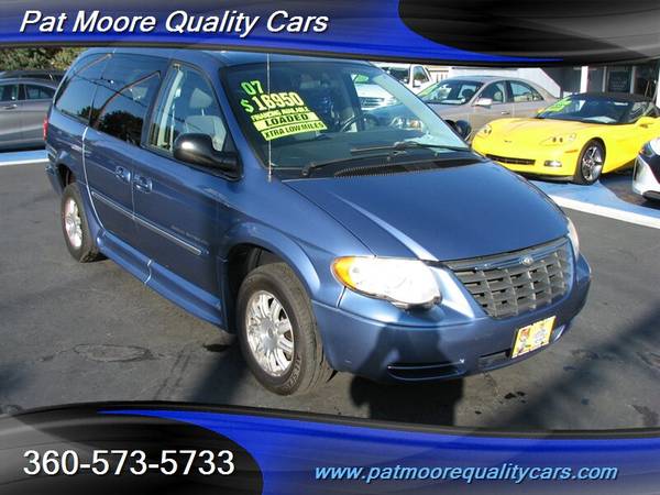 2007 Chrysler Town & Country Braun Wheelchair Van for sale in Vancouver, OR – photo 7