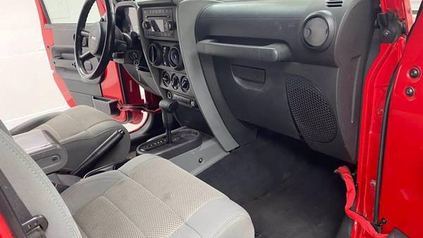 2007 Jeep Wrangler Unlimited Rubicon - - by dealer for sale in Austin, TX – photo 21