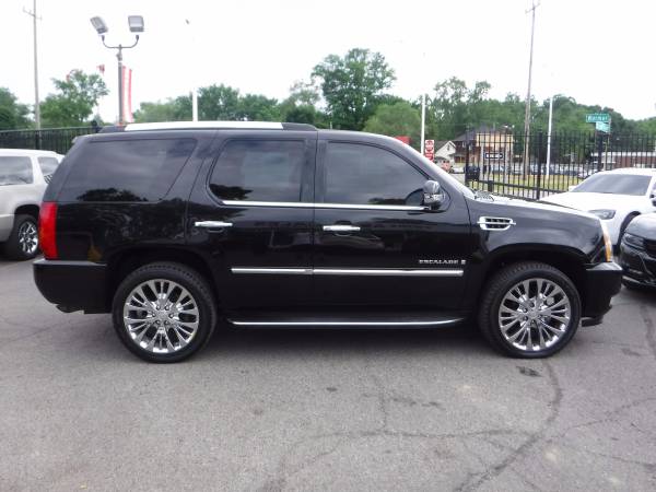 2007 CADILLAC ESCALADE **SUPER CLEAN**MUST SEE**WE FINANCE** for sale in Detroit, MI – photo 5