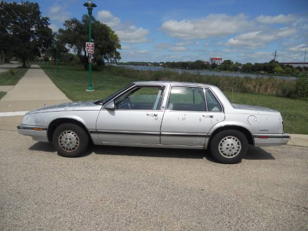 1991 Buick LeSabre Custom for sale in Beloit, WI – photo 3