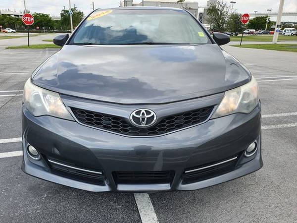 2014 Toyota Camry SE Sedan 4D Sedan for sale in Miami, FL – photo 2
