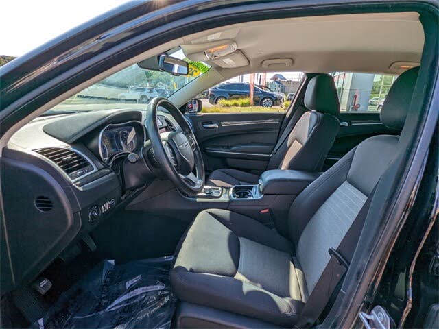 2019 Chrysler 300 Touring RWD for sale in Edgewood, MD – photo 6