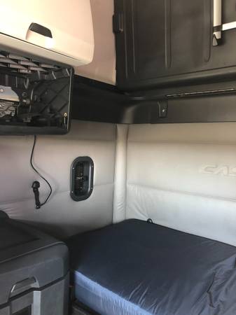 2018 Freightliner Cascadia (399k miles) Unit 18232 for sale in Joliet, IL – photo 15