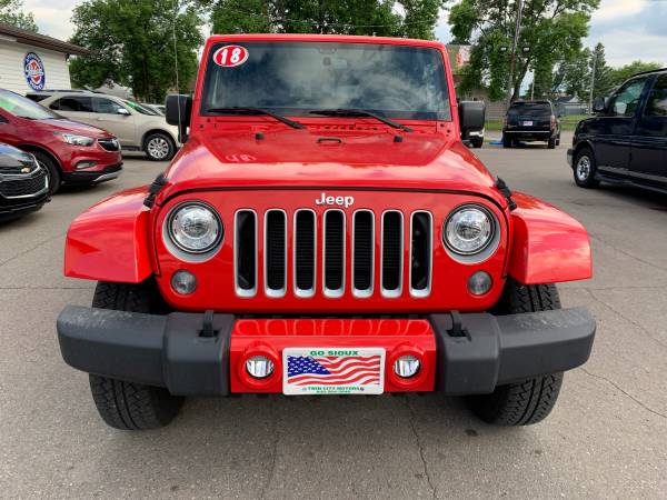 ★★★ 2018 Jeep Wrangler Sahara 4x4 / 15k Miles ★★★ for sale in Grand Forks, MN – photo 3